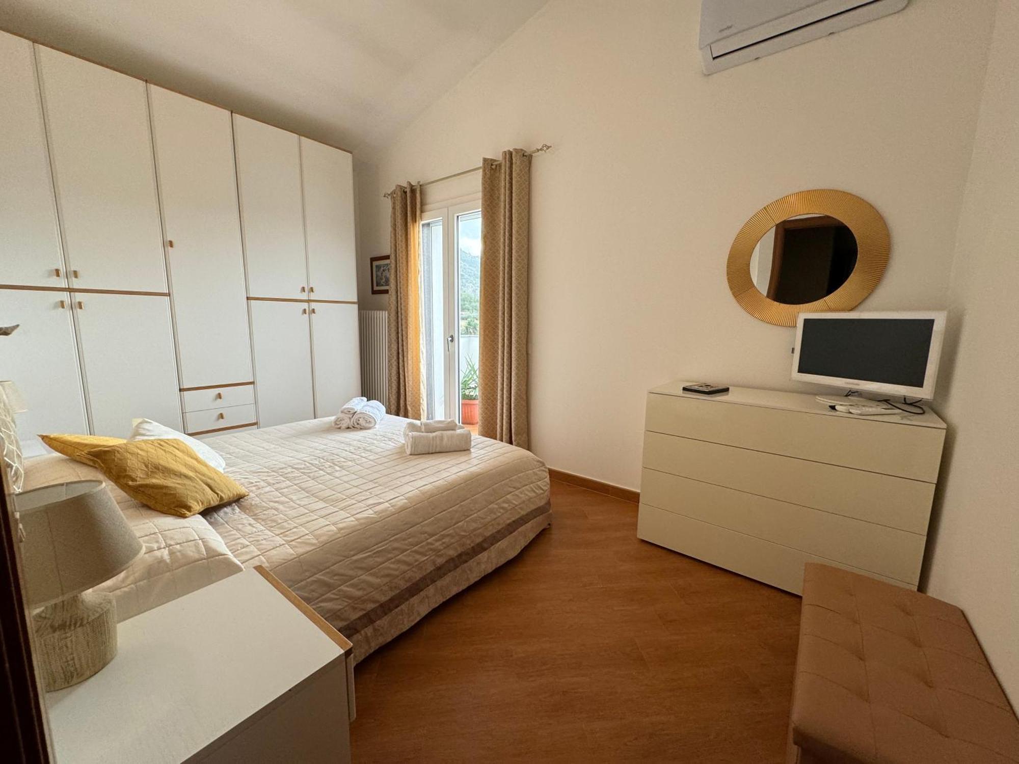 Holiday home Casa Lucale *